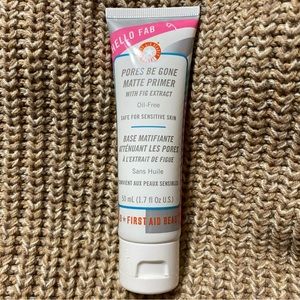 Brand new First aid beauty coconut smoothie primer